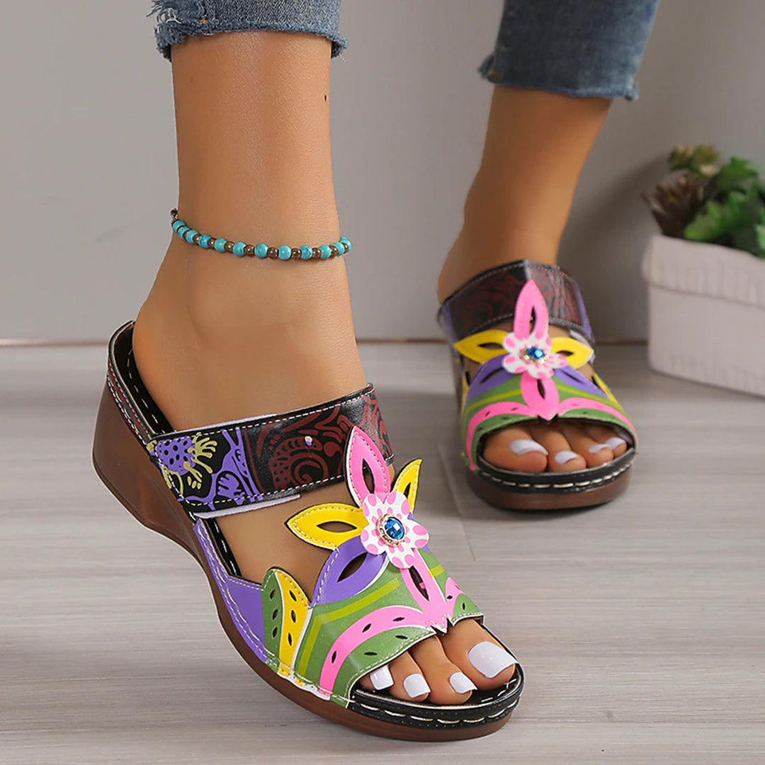 KAMARI - Kleurrijke zomersandalen voor de lente en zomer