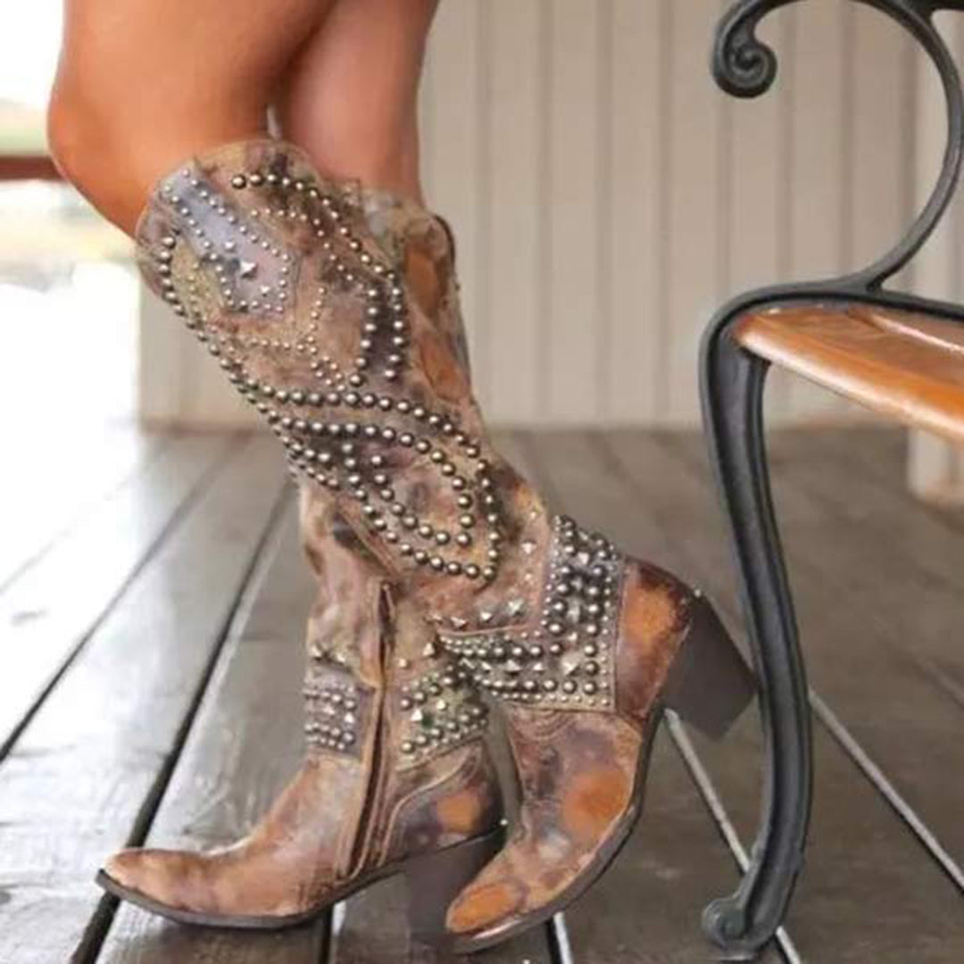 JOAN - Zomerse laarzen met metalen studs en hoge hak