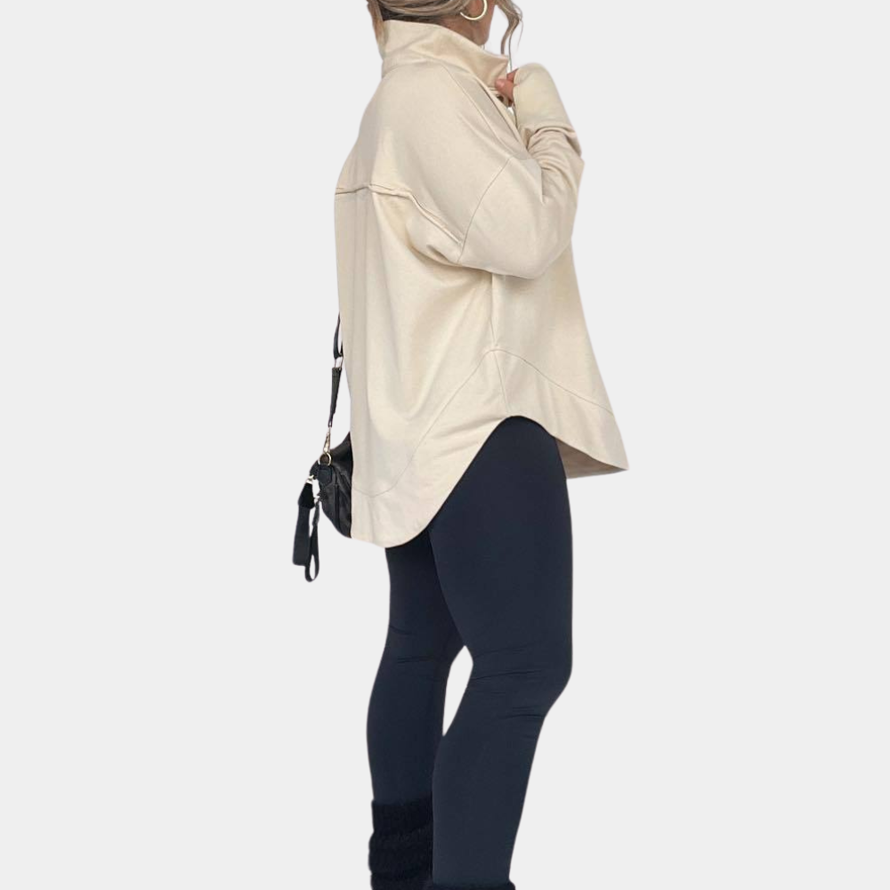 Klassieke damesblouse voor de zomer