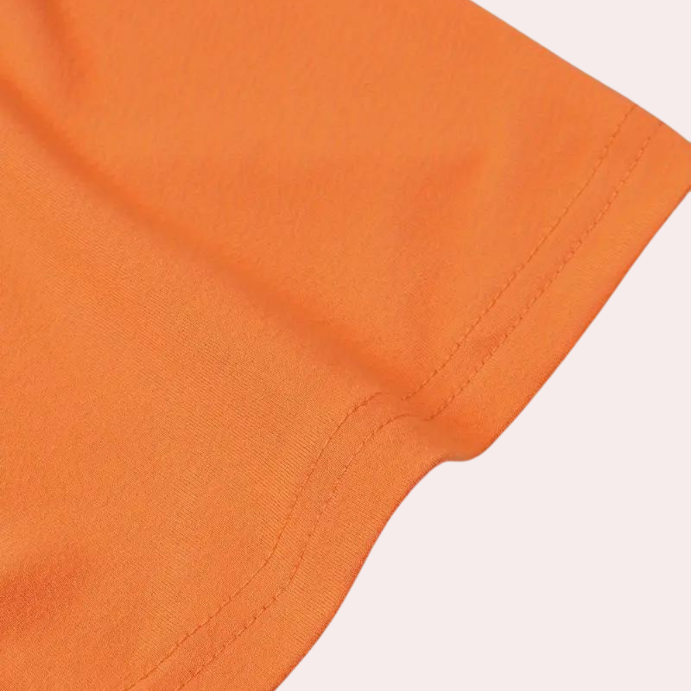 Lichtgewicht oranje t-shirt met korte mouwen voor de zomer