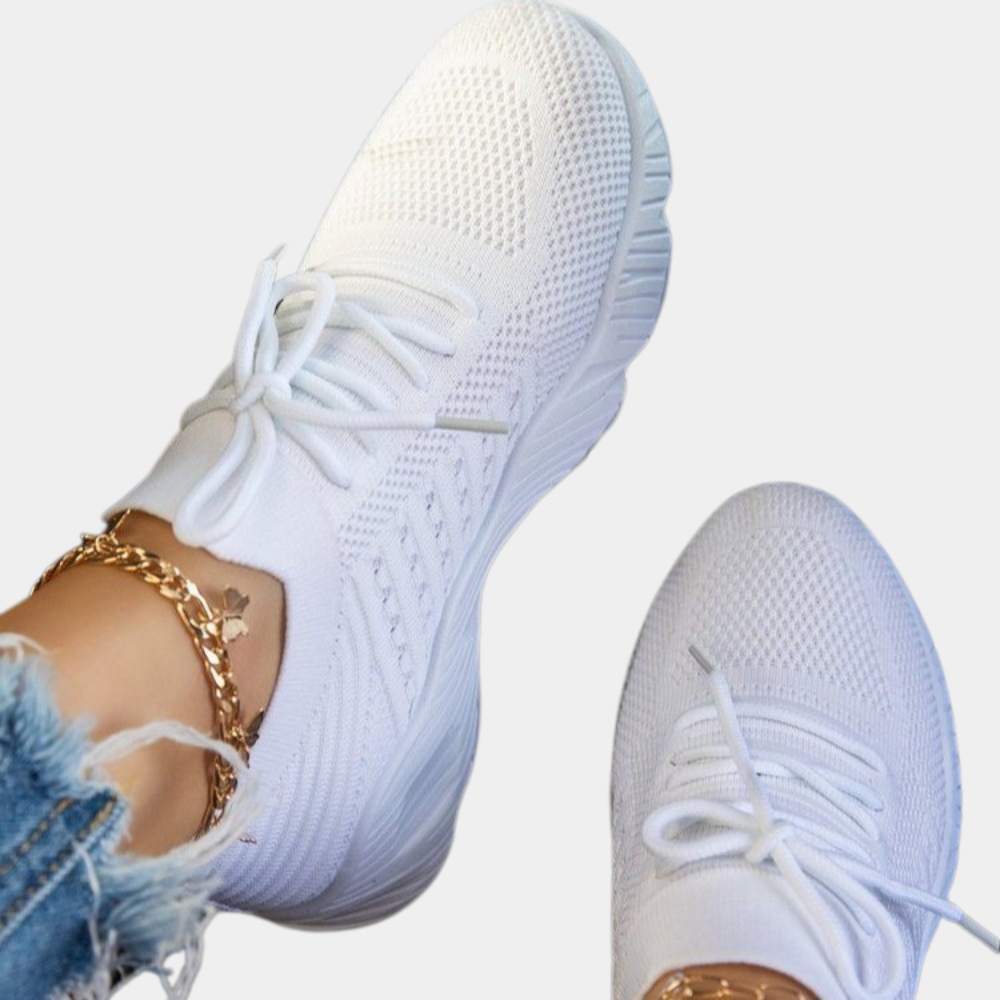 Ademende zomerse damessneakers