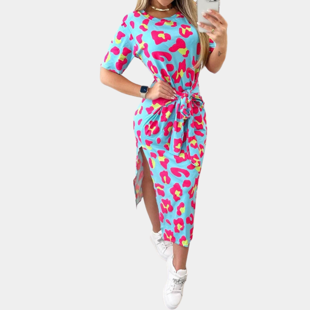 Katya - Modieuze Zomerjurk met Luipaardprint