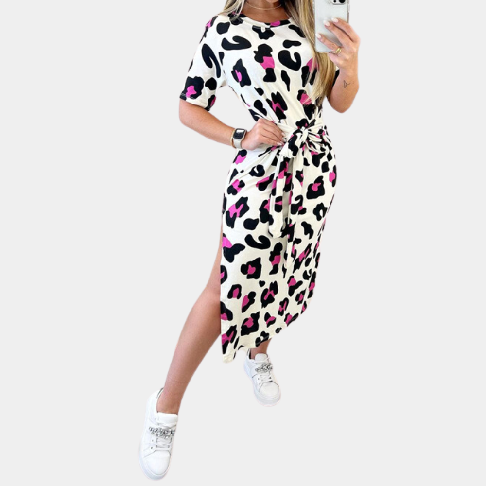 Katya - Modieuze Zomerjurk met Luipaardprint